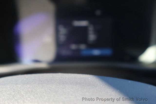 2023 Volvo XC40 B4 FWD Plus Bright Theme - 23074692 - 11