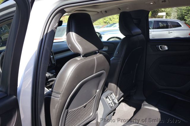 2023 Volvo XC40 B4 FWD Plus Dark Theme - 23085055 - 11