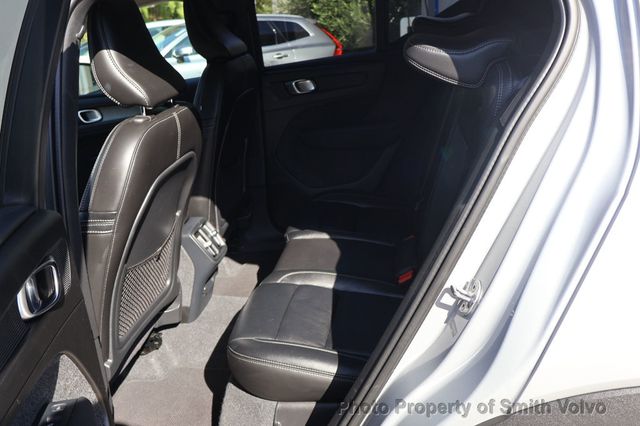 2023 Volvo XC40 B4 FWD Plus Dark Theme - 23085055 - 12