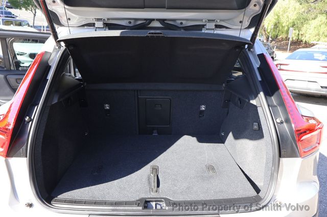 2023 Volvo XC40 B4 FWD Plus Dark Theme - 23085055 - 20