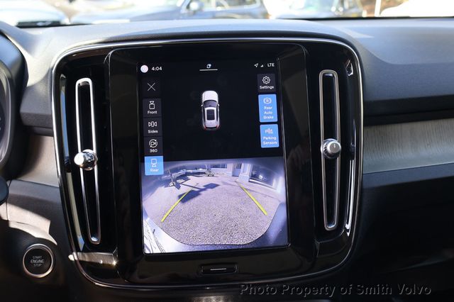 2023 Volvo XC40 B4 FWD Plus Dark Theme - 23085055 - 23