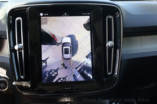 2023 Volvo XC40 B4 FWD Plus Dark Theme - 23085055 - 24