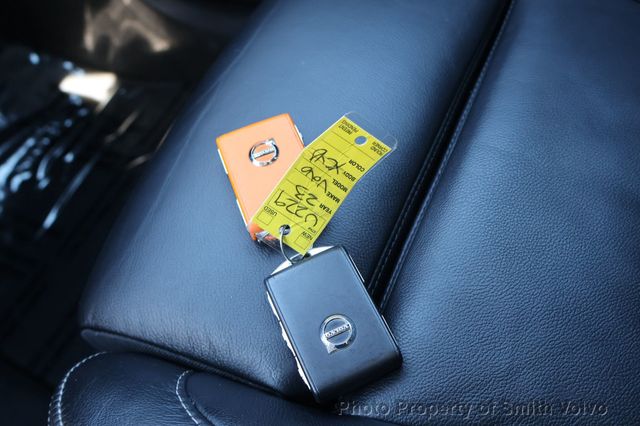 2023 Volvo XC40 B4 FWD Plus Dark Theme - 23085055 - 26