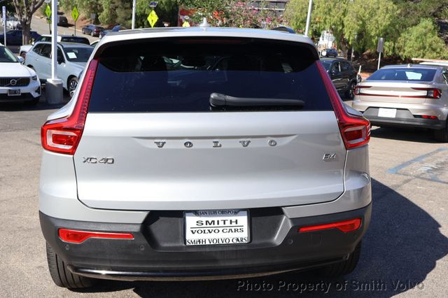 2023 Volvo XC40 B4 FWD Plus Dark Theme - 23085055 - 3