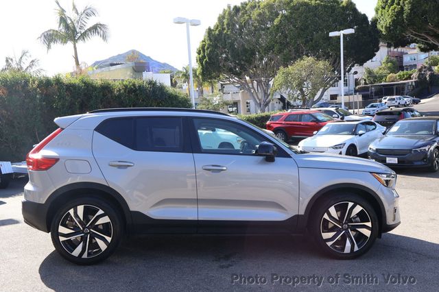 2023 Volvo XC40 B4 FWD Plus Dark Theme - 23085055 - 5