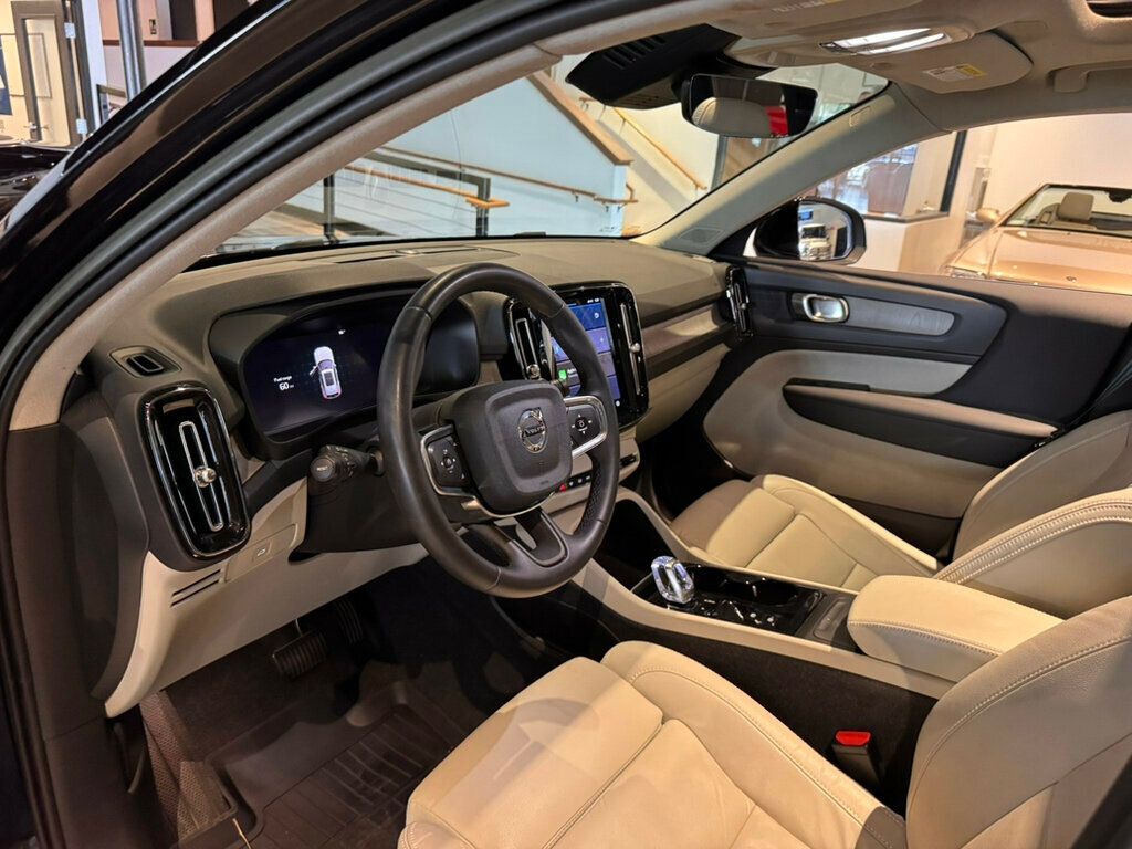 2023 Volvo XC40 B5/AWD/Bright/Plus/DriverAssistPkg/ClimatePkg/AdapCruise/360Cam - 22968144 - 9