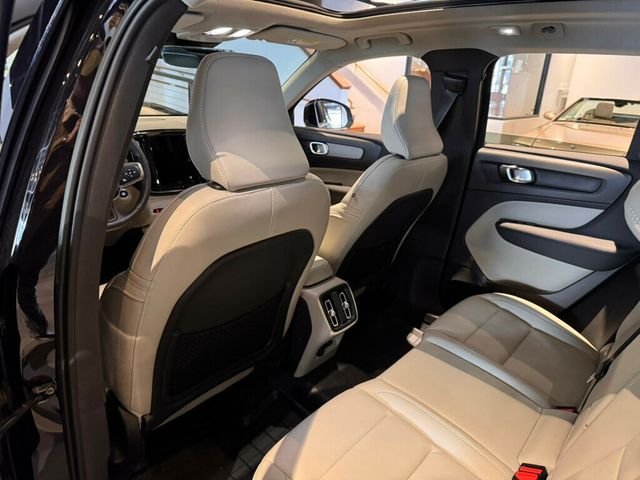 2023 Volvo XC40 B5/AWD/Bright/Plus/DriverAssistPkg/ClimatePkg/AdapCruise/360Cam - 22968144 - 19