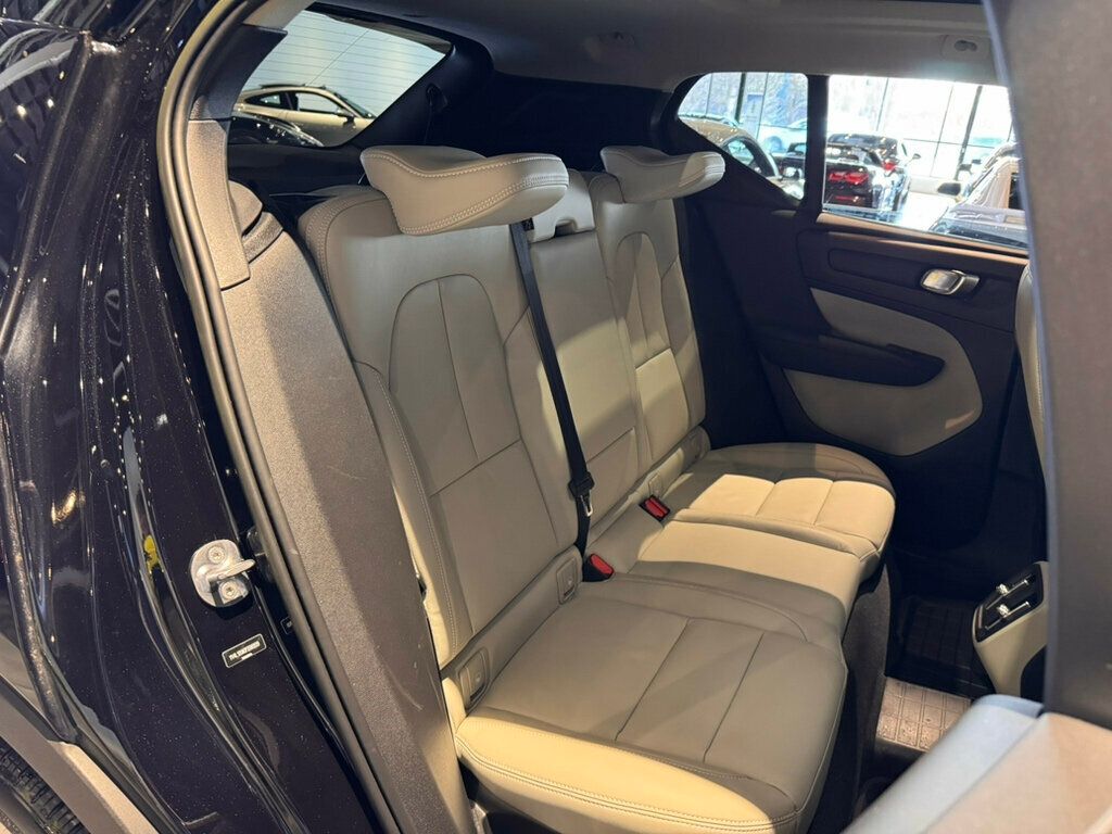2023 Volvo XC40 B5/AWD/Bright/Plus/DriverAssistPkg/ClimatePkg/AdapCruise/360Cam - 22968144 - 24