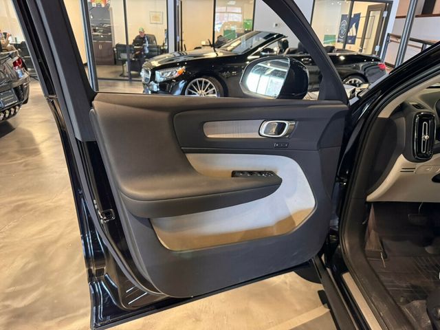 2023 Volvo XC40 B5/AWD/Bright/Plus/DriverAssistPkg/ClimatePkg/AdapCruise/360Cam - 22968144 - 8