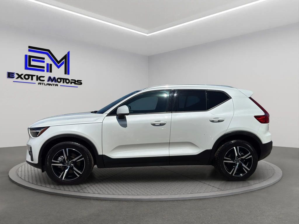2023 Volvo XC40 B5 AWD Core - 23008053 - 1