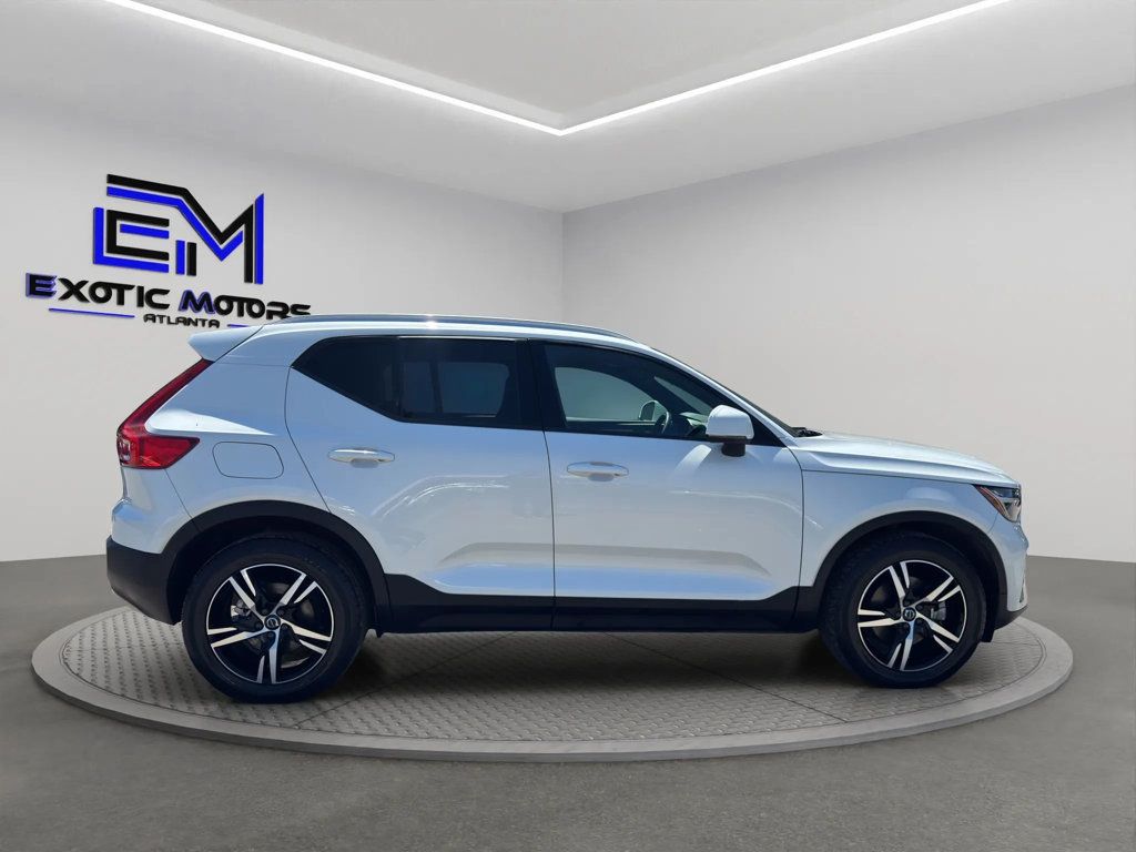 2023 Volvo XC40 B5 AWD Core - 23008053 - 5