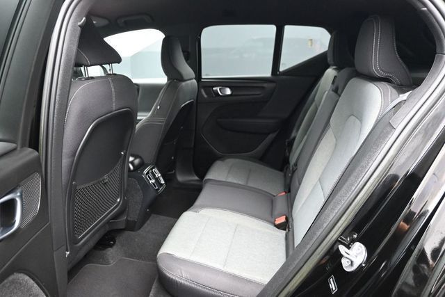 2023 Volvo XC40 B5 AWD Core - 23042413 - 10