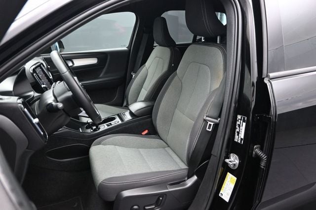 2023 Volvo XC40 B5 AWD Core - 23042413 - 4
