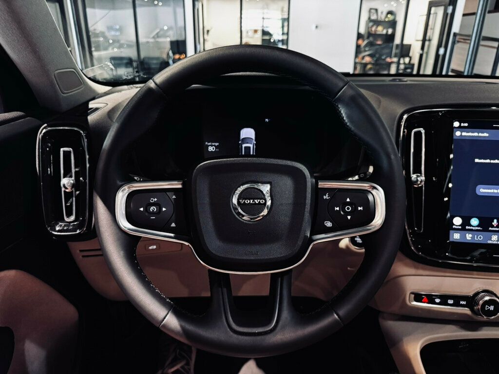 2023 Volvo XC40 B5/AWD/DarkTheme/Plus/DriverAssistPkg/ClimatePkg/PanoRoof/NAV - 23044543 - 12