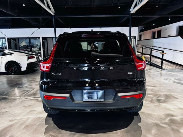 2023 Volvo XC40 B5/AWD/DarkTheme/Plus/DriverAssistPkg/ClimatePkg/PanoRoof/NAV - 23044543 - 3