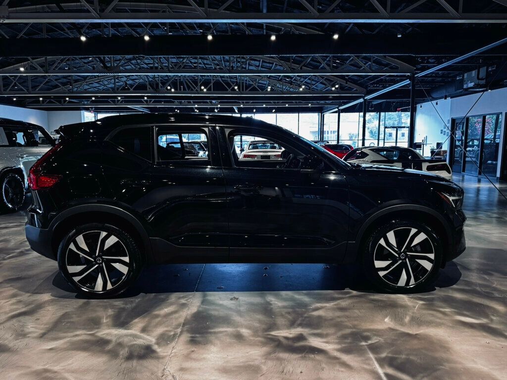 2023 Volvo XC40 B5/AWD/DarkTheme/Plus/DriverAssistPkg/ClimatePkg/PanoRoof/NAV - 23044543 - 5