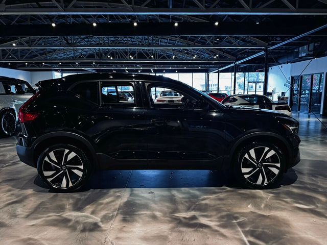 2023 Volvo XC40 B5/AWD/DarkTheme/Plus/DriverAssistPkg/ClimatePkg/PanoRoof/NAV - 23044543 - 5