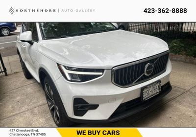 2023 Volvo XC40
