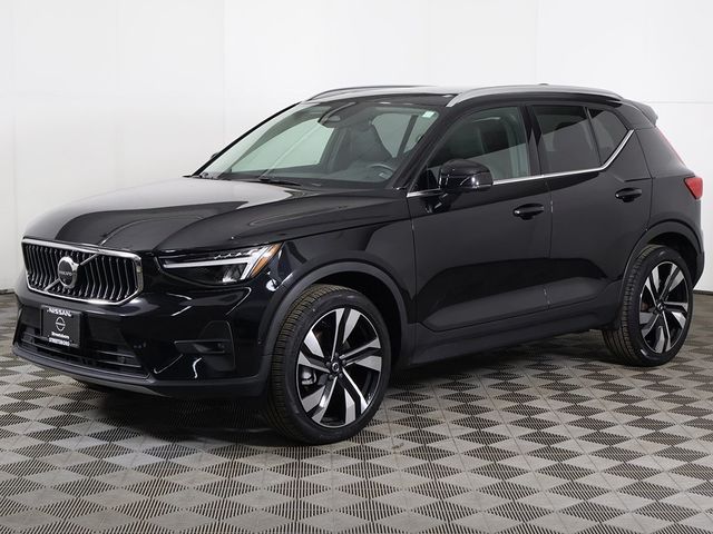 2023 Volvo XC40 B5 AWD Plus Bright Theme - 22968233 - 9