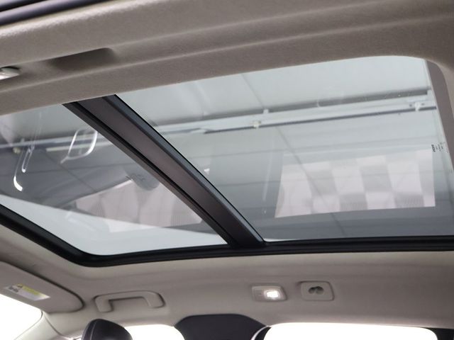 2023 Volvo XC40 B5 AWD Plus Bright Theme - 22968233 - 22