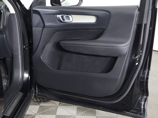 2023 Volvo XC40 B5 AWD Plus Bright Theme - 22968233 - 26