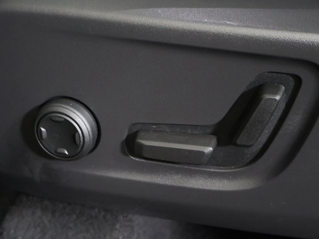 2023 Volvo XC40 B5 AWD Plus Bright Theme - 22968233 - 35