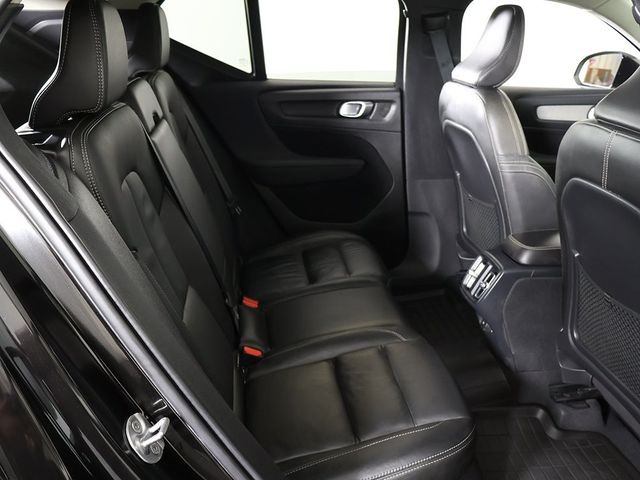 2023 Volvo XC40 B5 AWD Plus Bright Theme - 22968233 - 38