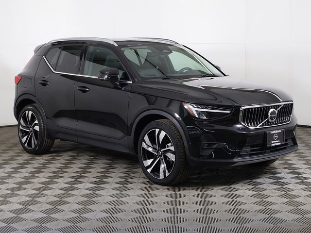 2023 Volvo XC40 B5 AWD Plus Bright Theme - 22968233 - 58