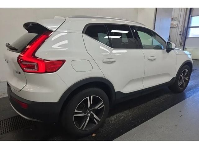 2023 Volvo XC40 B5 AWD Plus Bright Theme - 22959197 - 5