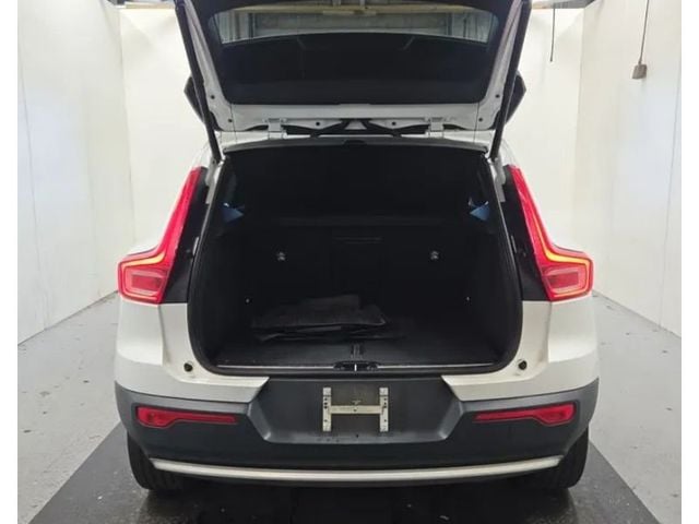 2023 Volvo XC40 B5 AWD Plus Bright Theme - 22959197 - 6
