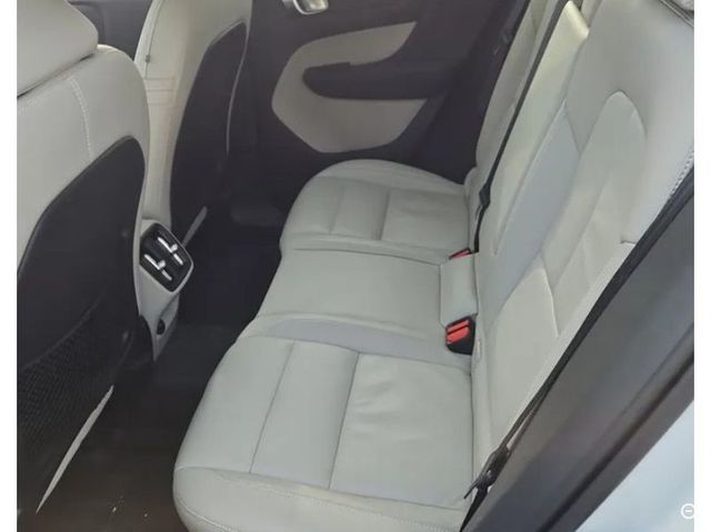 2023 Volvo XC40 B5 AWD Plus Bright Theme - 22959197 - 8