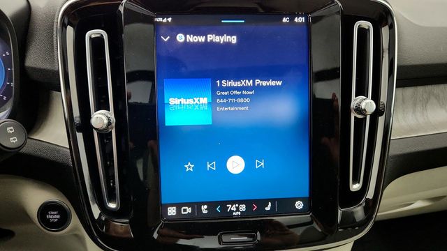 2023 Volvo XC40 B5 AWD Plus Bright Theme - 22971724 - 18