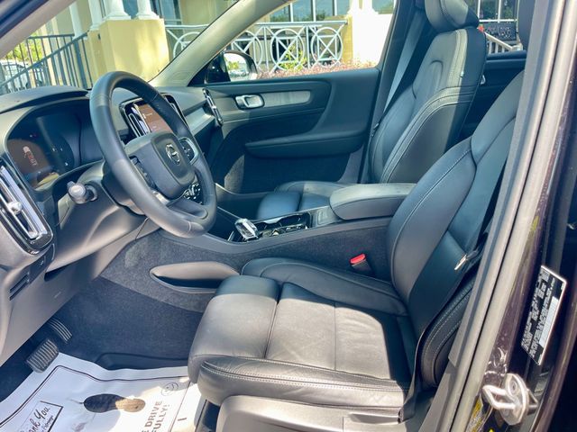 2023 Volvo XC40 B5 AWD Plus Dark Theme - 22911892 - 10