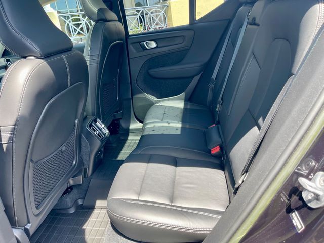 2023 Volvo XC40 B5 AWD Plus Dark Theme - 22911892 - 11