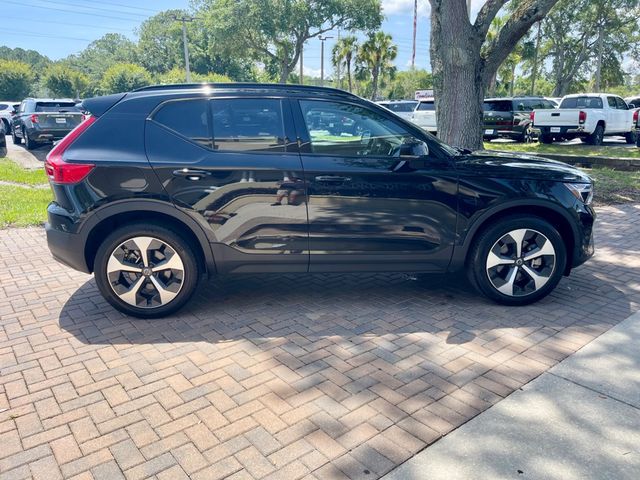 2023 Volvo XC40 B5 AWD Plus Dark Theme - 22911892 - 6