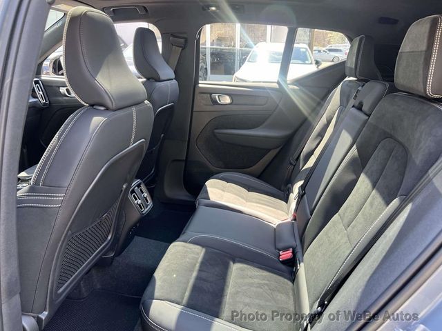 2023 Volvo XC40 B5 AWD Plus Dark Theme - 23012439 - 9