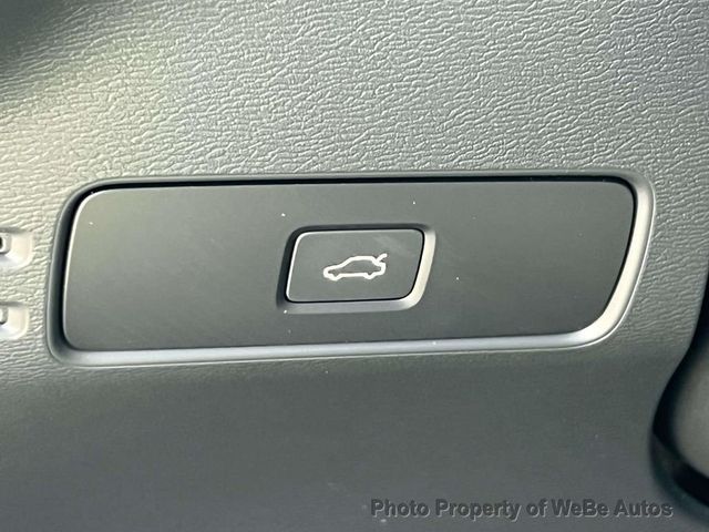 2023 Volvo XC40 B5 AWD Plus Dark Theme - 23012439 - 20