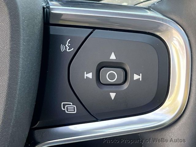 2023 Volvo XC40 B5 AWD Plus Dark Theme - 23012439 - 22