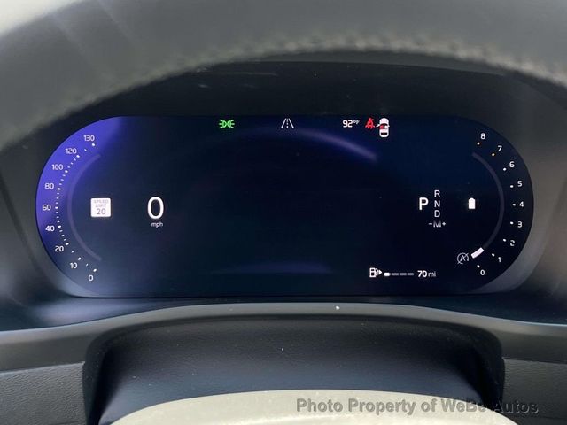 2023 Volvo XC40 B5 AWD Plus Dark Theme - 23012439 - 25