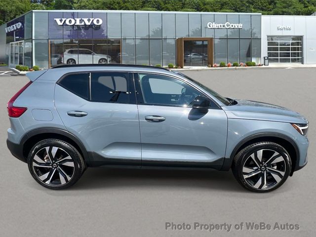2023 Volvo XC40 B5 AWD Plus Dark Theme - 23012439 - 3