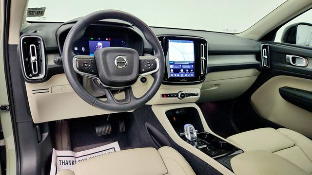 2023 Volvo XC40 B5 Plus Dark Theme AWD w/ Climate Package & 20’’ Wheels - 23098676 - 12