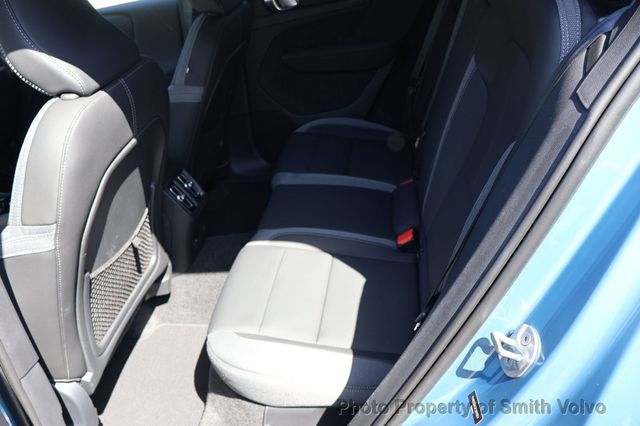 2023 Volvo XC40 Recharge Pure Electric Twin eAWD Core - 23014457 - 11