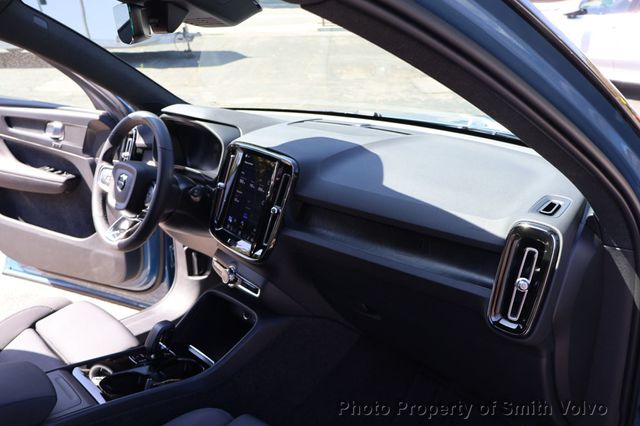 2023 Volvo XC40 Recharge Pure Electric Twin eAWD Core - 23014457 - 16