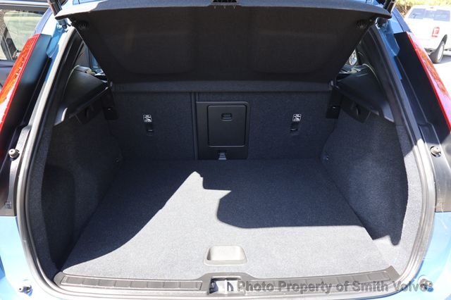 2023 Volvo XC40 Recharge Pure Electric Twin eAWD Core - 23014457 - 19