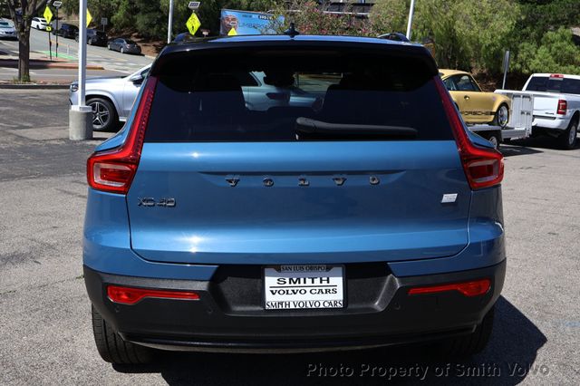 2023 Volvo XC40 Recharge Pure Electric Twin eAWD Core - 23014457 - 3