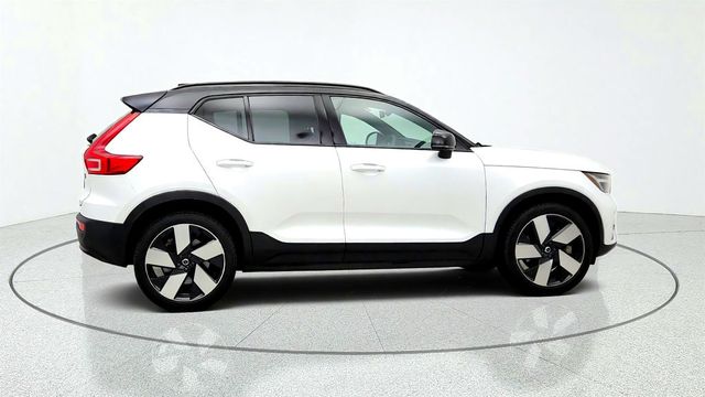 2023 Volvo XC40 Recharge Pure Electric Twin eAWD Ultimate w/ Trailer Hitch & Pixel LED Headlights - 23075548 - 3