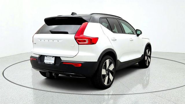 2023 Volvo XC40 Recharge Pure Electric Twin eAWD Ultimate w/ Trailer Hitch & Pixel LED Headlights - 23075548 - 4