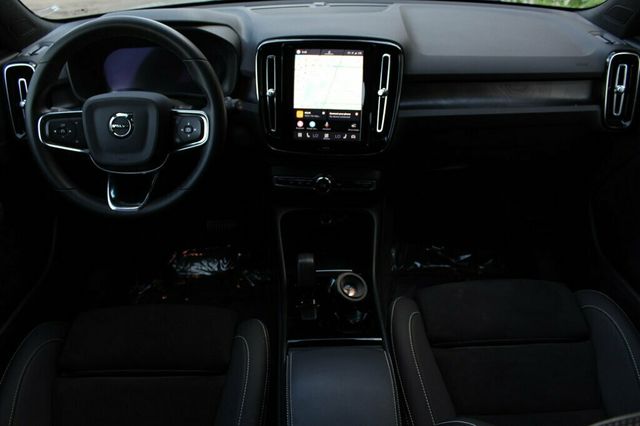 2023 Volvo XC40 Recharge Pure Electric XC40 WITH NEW TIRES - 23041478 - 10