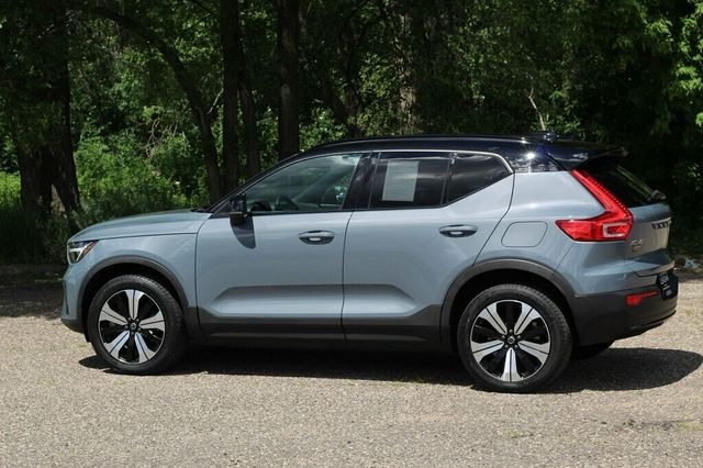 2023 Volvo XC40 Recharge Pure Electric XC40 WITH NEW TIRES - 23041478 - 17