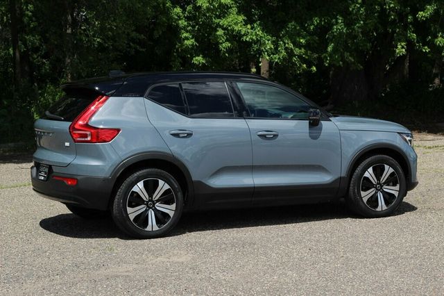 2023 Volvo XC40 Recharge Pure Electric XC40 WITH NEW TIRES - 23041478 - 2